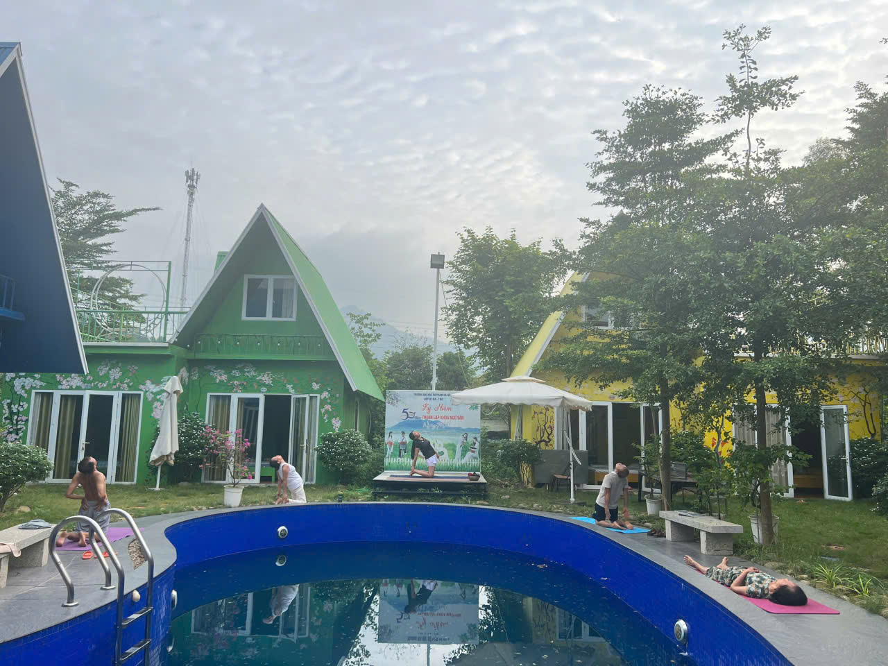 Hoạt động tập luyện chánh niệm sáng