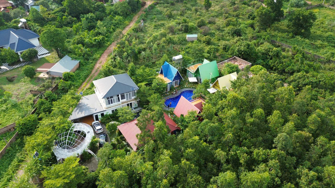 Toàn cảnh khuôn viên Homestay Rainbowl